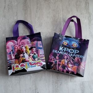 K-Pop Demon Hunters 2-Pack Reusable Bags Gift Bags NEW